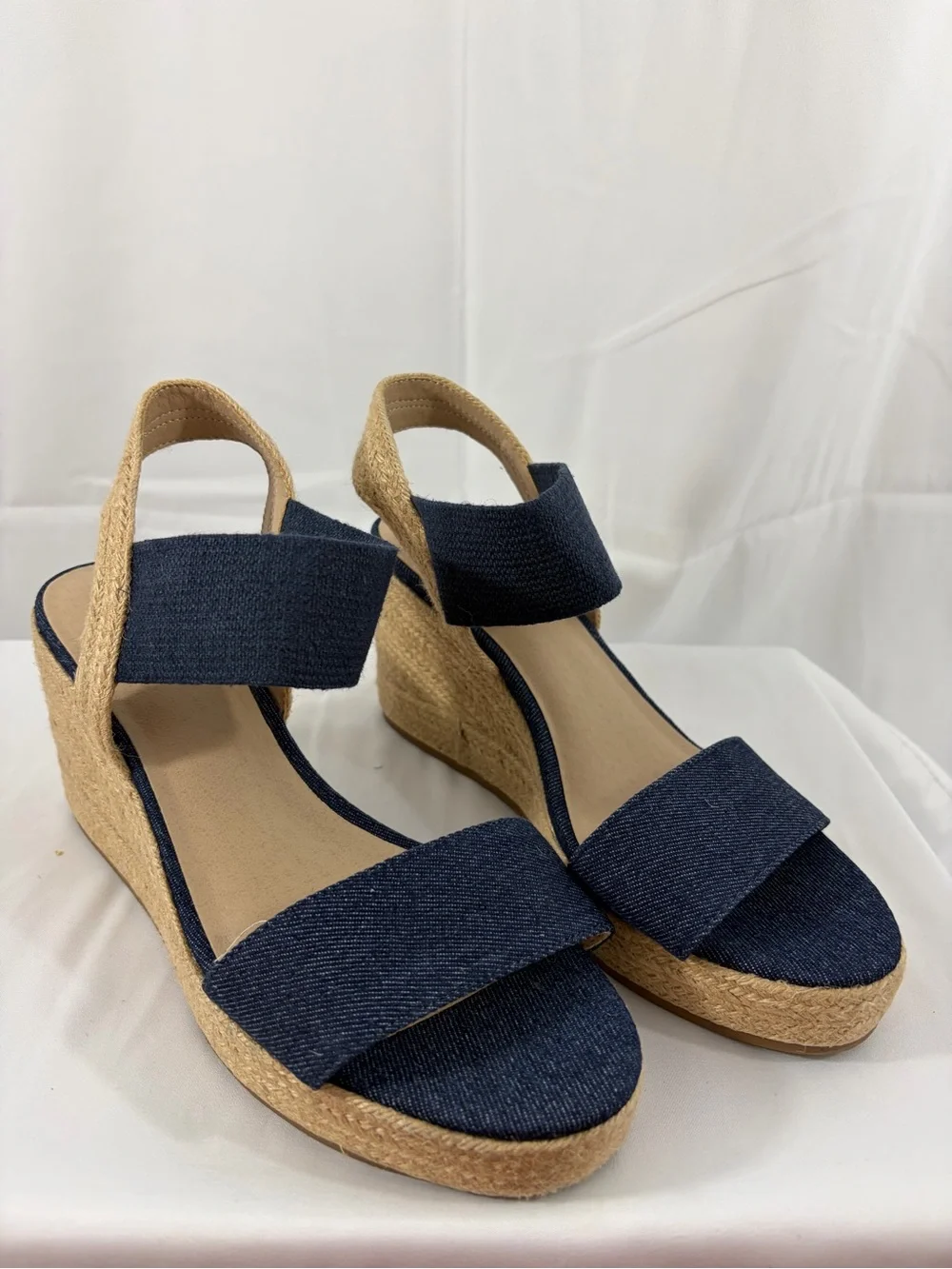NWT MIA Women’s Size 8 Navy Wedge Denim Sandals with Espadrille Sole